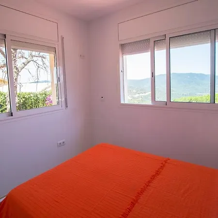 Catalunya Casas Fun And Frolic In Lloret Del Mar 3500 Meters To Beach! 빌라