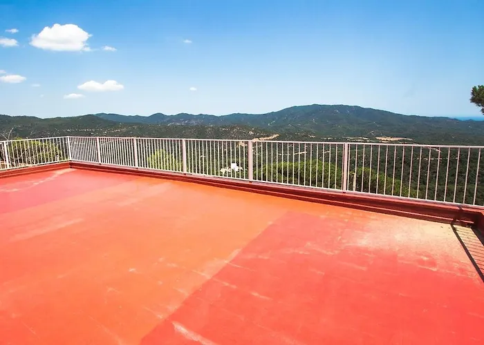 Catalunya Casas Fun And Frolic In Lloret Del Mar 3500 Meters To Beach! Villa